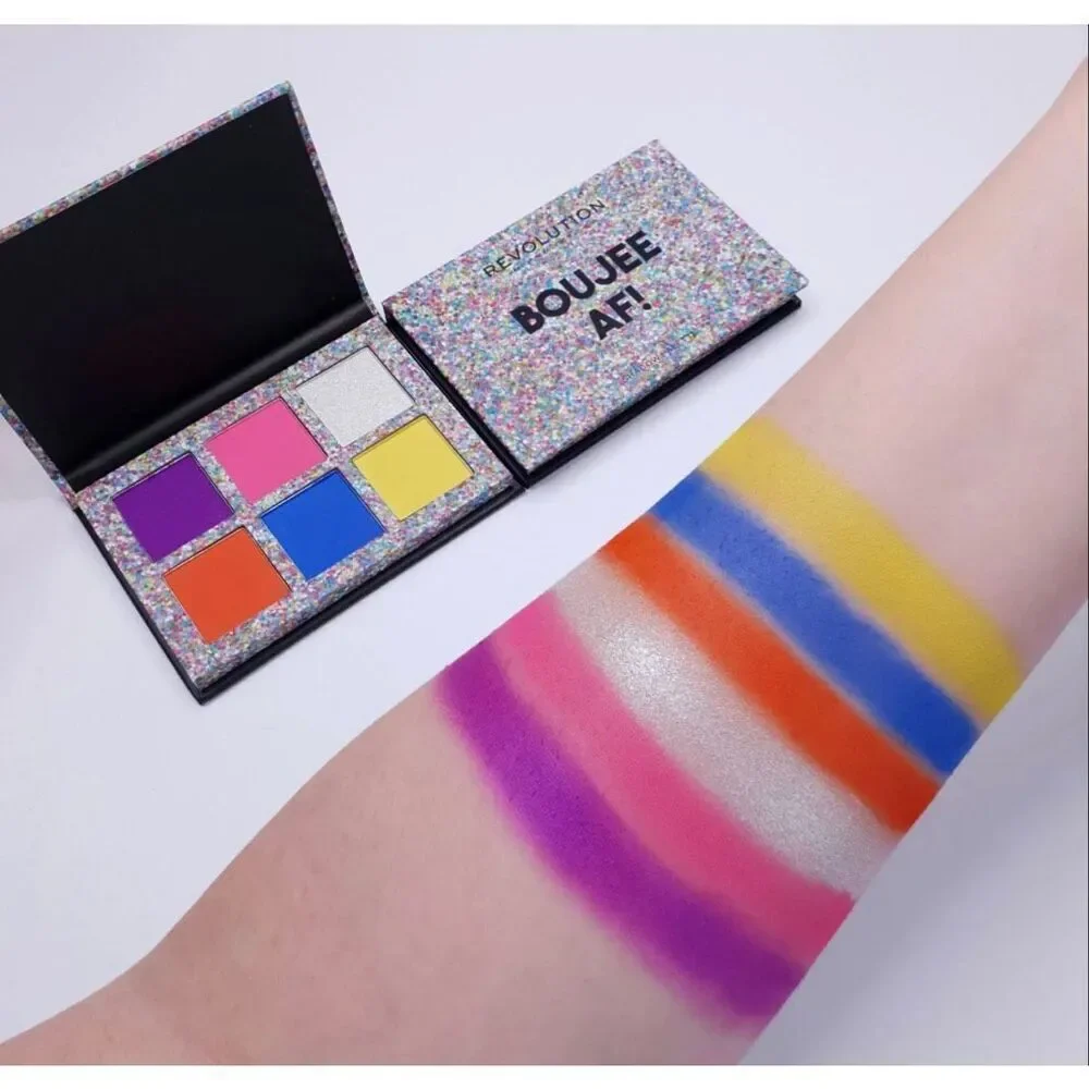 MAKEUP REVOLUTION - NWT - Power Shadow Palette in 